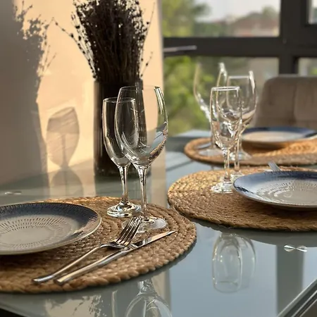 Luxury Apartmens Na Duhnovicha , напроти аквапарка 