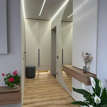 Daire Luxury Apartmens Na Duhnovicha , напроти аквапарка 